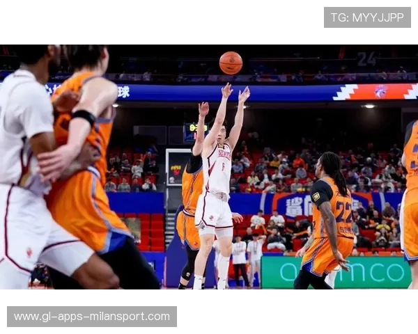 CBA 球队内部冲突升级！主帅与球员对吼