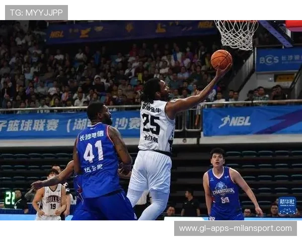 NBL突破分球外线命中连带起反扑