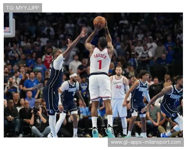 哈登穿针引线般的传球，76人轻松得分