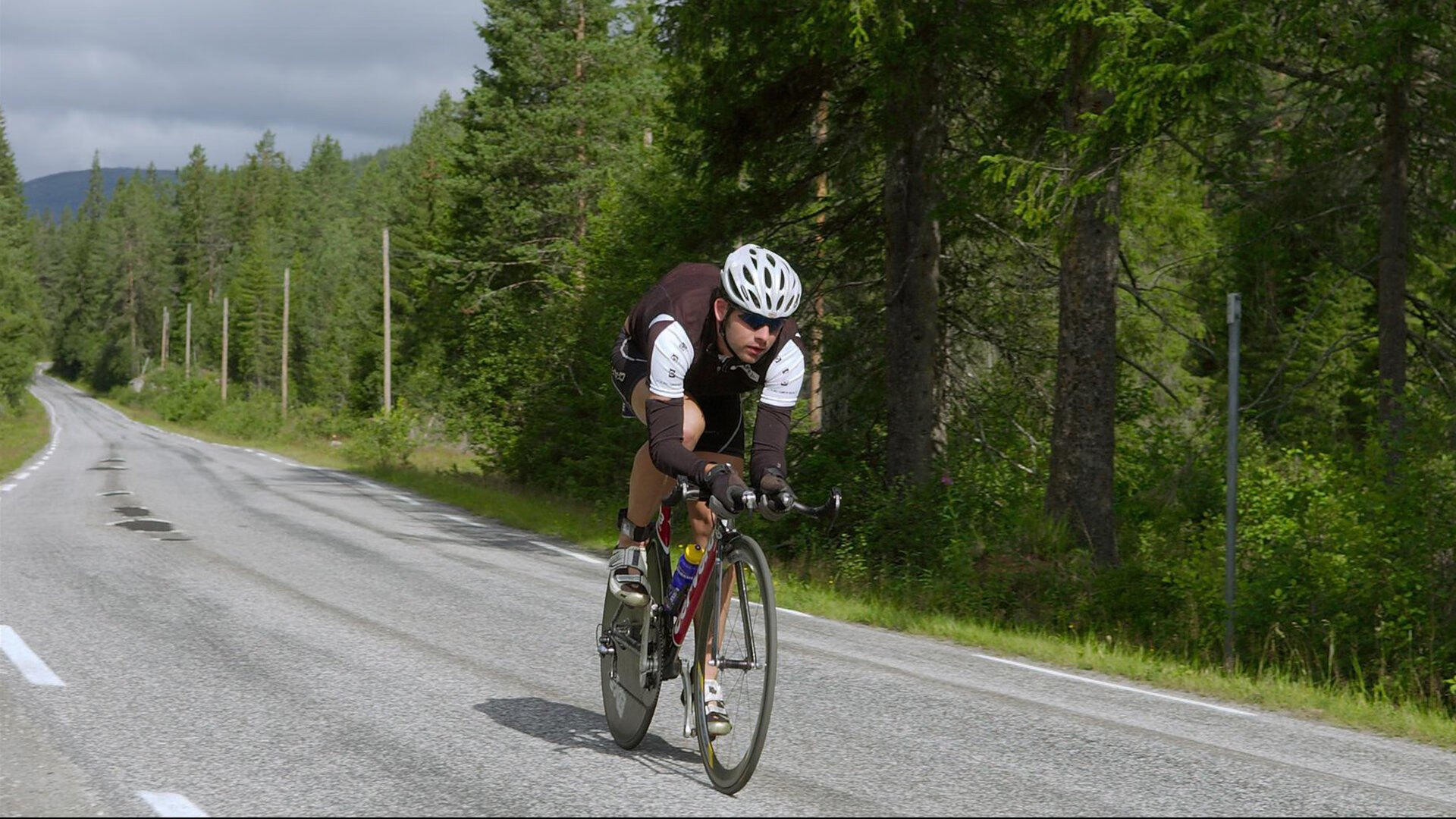 体育新闻中心参与冬季运动项目数字化改造计划，冬季体能训练新闻稿